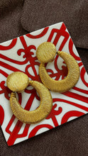 Load image into Gallery viewer, Vintage Chunky Gold Earrings