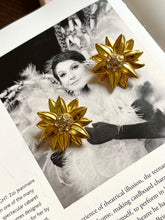 Load image into Gallery viewer, Vintage Gold Sunflower Studs