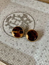 Load image into Gallery viewer, Vintage Animal Print Resin Round Earrings