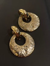 Load image into Gallery viewer, Vintage P &amp; M Paris Hammered Chunky Loop Earrings