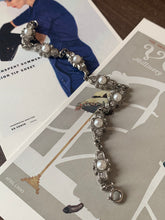 Load image into Gallery viewer, Vintage Silver Pearl Link Bracelet