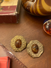 Load image into Gallery viewer, Vintage Brown Marble Earrings