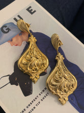 Load image into Gallery viewer, Vintage Gold Antique Art Deco Earrings