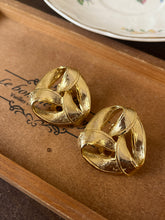 Load image into Gallery viewer, Vintage Gold Crossover Earrings