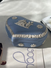 Load image into Gallery viewer, Vintage Wedgewood Heart Shaped Trinklet Holder