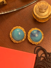 Load image into Gallery viewer, Vintage Turquoise Round Gold Crown Earrings