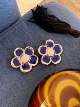 Load image into Gallery viewer, Vintage Blue Enamel Flower Earrings