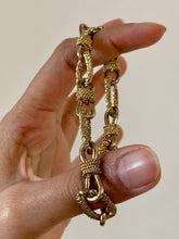 Load image into Gallery viewer, Vintage Bow Link Bracelet