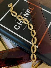 Load image into Gallery viewer, Vintage Drop Loop Bracelet