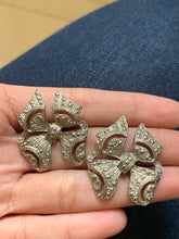 Load image into Gallery viewer, Vintage Silver Bow Earrings