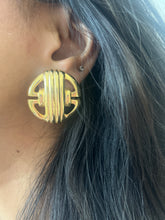Load image into Gallery viewer, Vintage Gold Lined Earrings