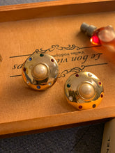 Load image into Gallery viewer, Vintage Gemstone Pearl Studs