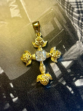 Load image into Gallery viewer, Primrose Cross Pendant