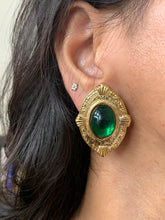 Load image into Gallery viewer, Vintage Green Stone Chunky Oval Earrings