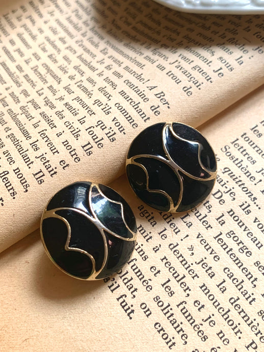 Vintage Black Pattered Studs