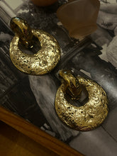 Load image into Gallery viewer, Vintage P &amp; M Paris Hammered Chunky Loop Earrings