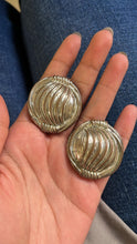 Load image into Gallery viewer, Vintage Rope Dome Earrings