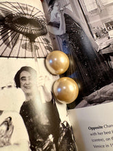 Load image into Gallery viewer, Vintage Pearl Earrings