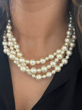 Load image into Gallery viewer, Vintage Sonia Rykiel Pearl Necklace