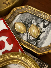 Load image into Gallery viewer, Vintage Pearl Drop Earrings