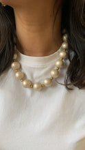 Load image into Gallery viewer, Vintage Chunky Brushed Pearl Necklace