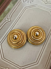 Load image into Gallery viewer, Vintage Rope Round Earrings