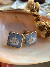 Load image into Gallery viewer, Vintage Wedgewood Blue Sail Gold Cuff Links