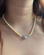Load image into Gallery viewer, Vintage Pearl Box Clasp Necklace