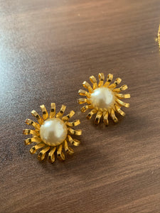 Vintage Spiral Pearl Earrings