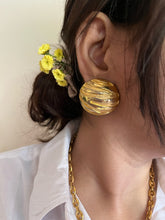 Load image into Gallery viewer, Vintage Textured Earrings