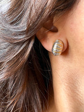 Load image into Gallery viewer, Vintage Mini Snail Studs