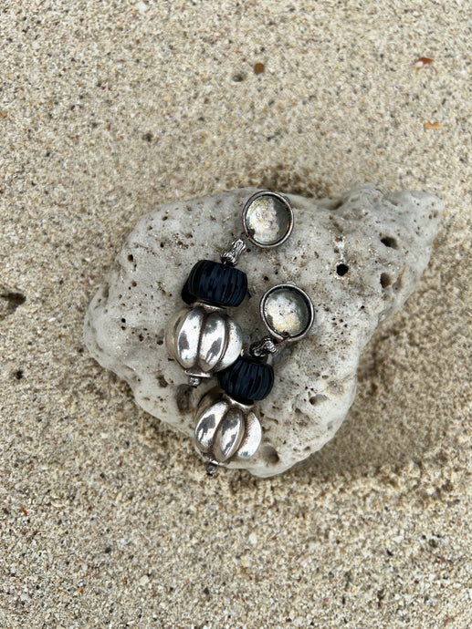 Vintage Lagne De Rousseur Silver & Black Onyx Earrings