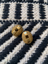 Load image into Gallery viewer, Vintage Orena Textured Studs