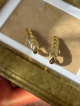 Load image into Gallery viewer, Vintage Wave Studs