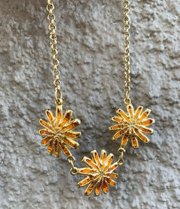 Vintage Three Flowers Enamel Necklace
