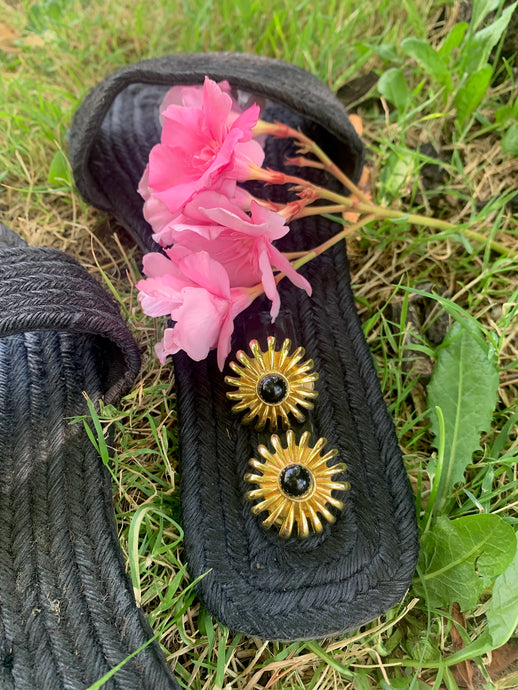 Vintage Black Stone Flower Earrings