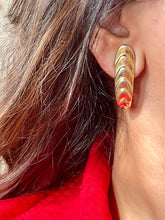 Load image into Gallery viewer, Vintage Wave Studs