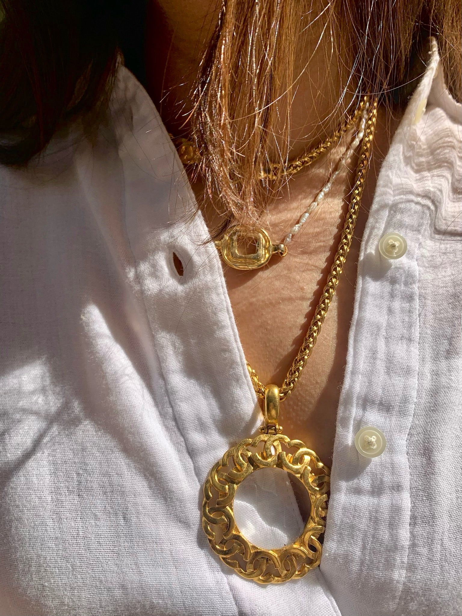 Chanel Vintage 1970s Gold Metal Long Medallion Coin Necklace Golden  ref.1118613 - Joli Closet